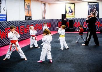 KARATE & FITNESS